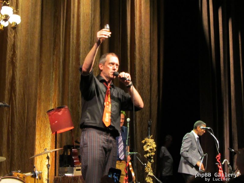 Hugh Laurie - Concert - Berlin - July 2012 - mj1985