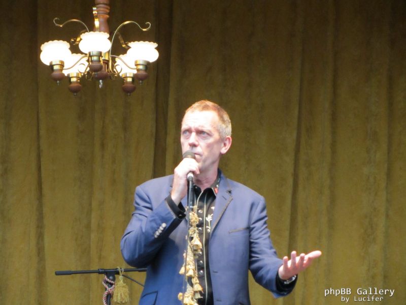 Hugh Laurie - Concert - Hamburg - July 2012 - mj1985