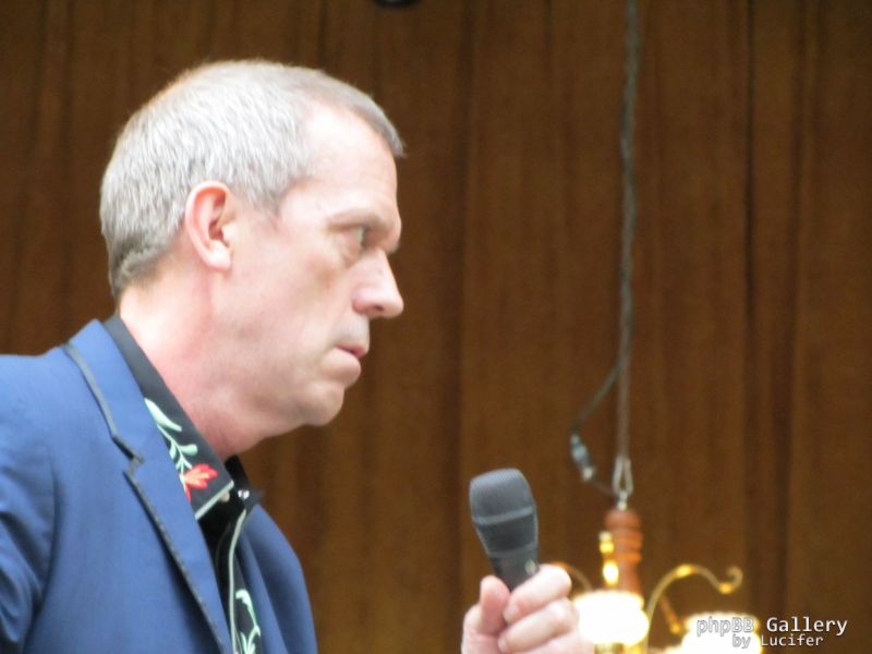 Hugh Laurie - Concert - Hamburg - July 2012 - mj1985