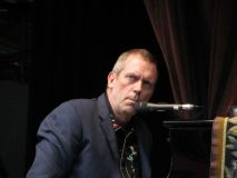 Hugh Laurie - Concert - Hamburg - July 2012 - mj1985