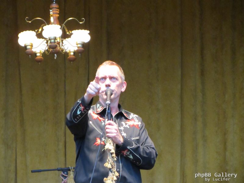 Hugh Laurie - Concert - Hamburg - July 2012 - mj1985