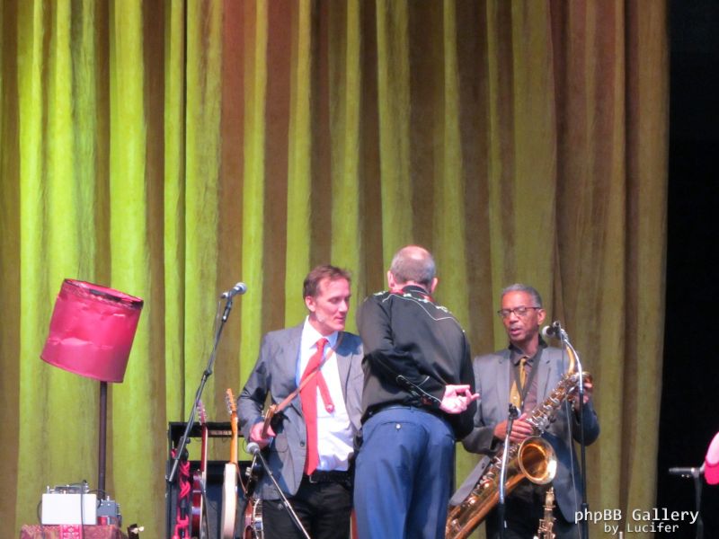 Hugh Laurie - Concert - Hamburg - July 2012 - mj1985