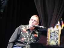 Hugh Laurie - Concert - Hamburg - July 2012 - mj1985