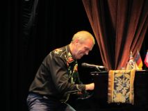 Hugh Laurie - Concert - Hamburg - July 2012 - mj1985