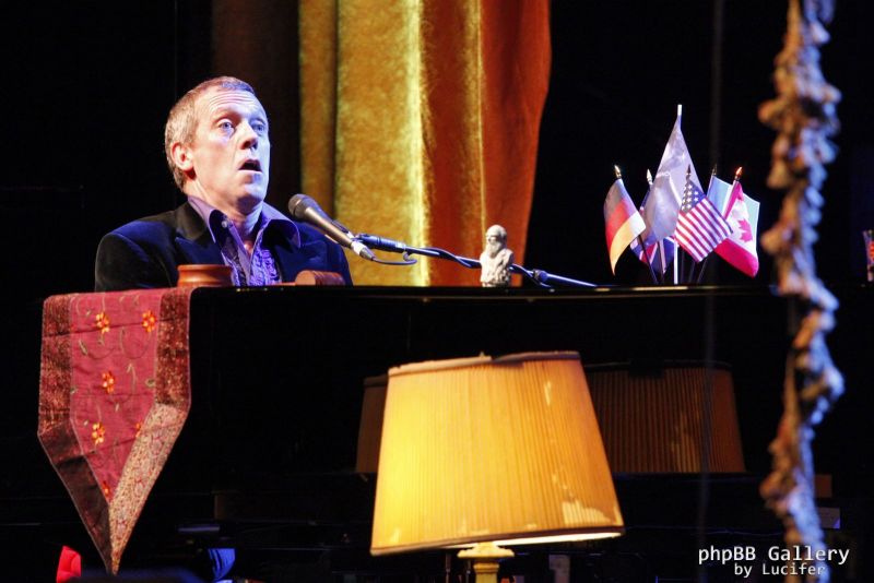 Hugh Laurie - Concert - Berlin June 2013