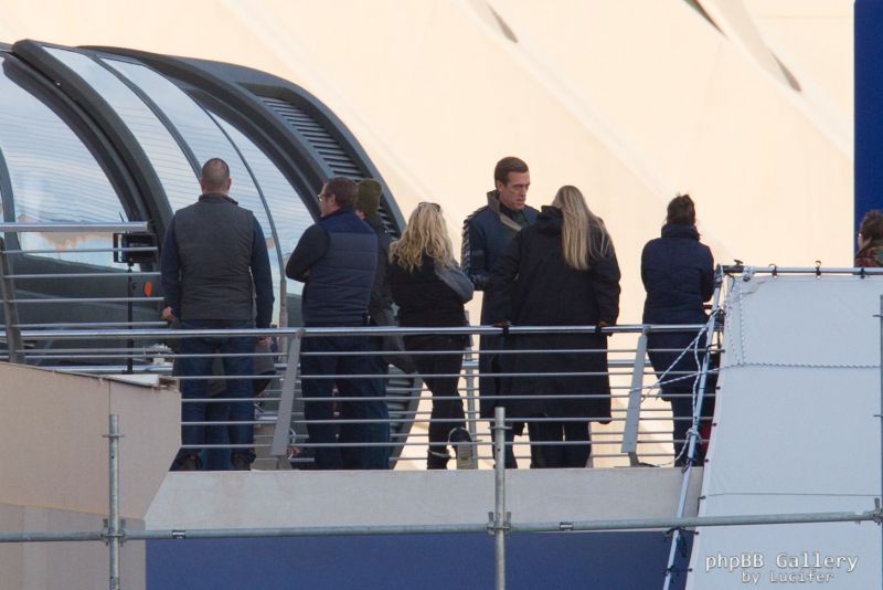 Hugh Laurie & George Clooney at the set of Tomorrowland, January 21st 2014