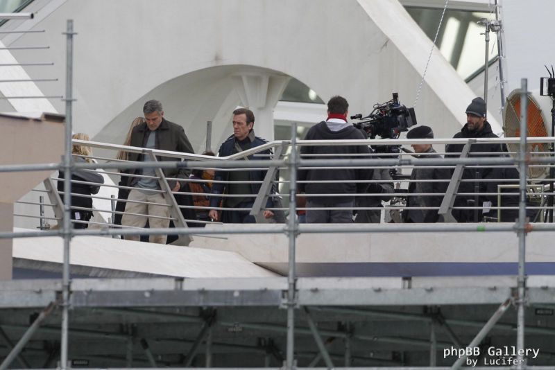 Hugh Laurie & George Clooney at the set of Tomorrowland, January 21st 2014