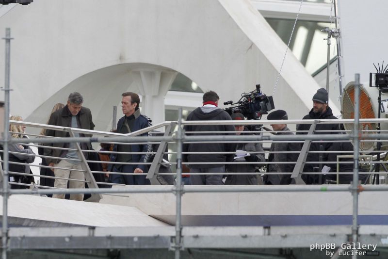 Hugh Laurie & George Clooney at the set of Tomorrowland, January 21st 2014