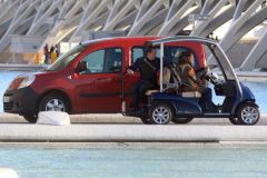 Hugh Laurie & George Clooney at the set of Tomorrowland, January 21st 2014