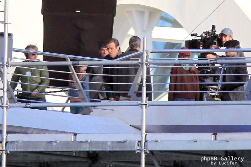 Hugh Laurie & George Clooney at the set of Tomorrowland, January 21st 2014