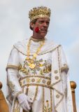 Hugh Laurie - New Orleans - Mardi Gras Parade 2014