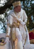 Hugh Laurie - New Orleans - Mardi Gras Parade 2014