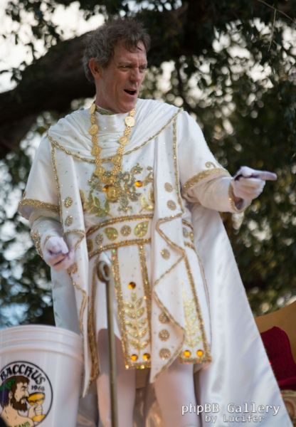 Hugh Laurie - New Orleans - Mardi Gras Parade 2014