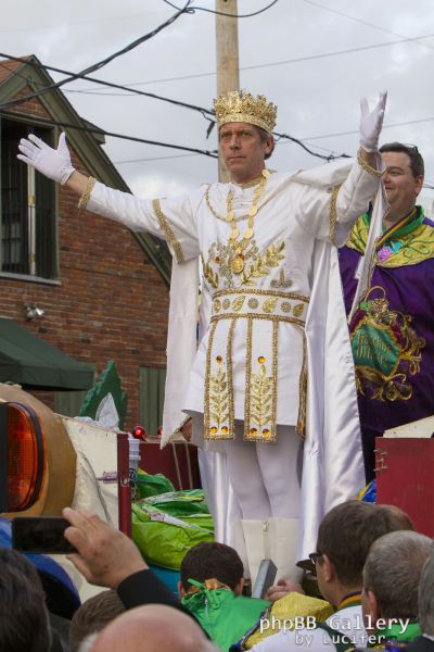 Hugh Laurie - New Orleans - Mardi Gras Parade 2014
