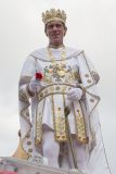 Hugh Laurie - New Orleans - Mardi Gras Parade 2014