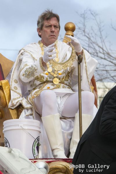Hugh Laurie - New Orleans - Mardi Gras Parade 2014