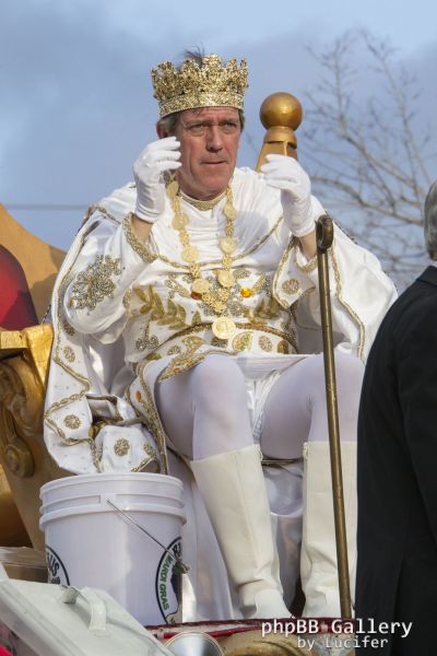Hugh Laurie - New Orleans - Mardi Gras Parade 2014