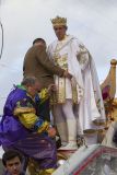 Hugh Laurie - New Orleans - Mardi Gras Parade 2014