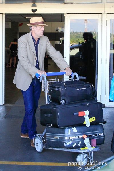 Hugh Laurie and the Copper Bottom Band - Arriving in Rio 2014