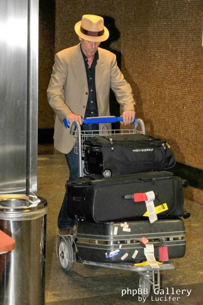 Hugh Laurie and the Copper Bottom Band - Arriving in Rio 2014
