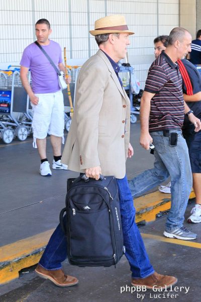 Hugh Laurie and the Copper Bottom Band - Arriving in Rio 2014