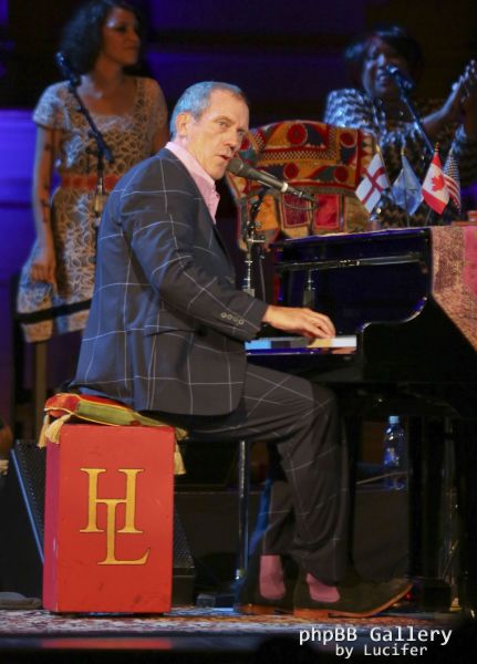 Hugh Laurie and the Copper Bottom Band - perform in Vancouver Canada May 2014