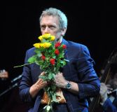 Hugh Laurie & The Copper Bottom Band perform in Brno 2014