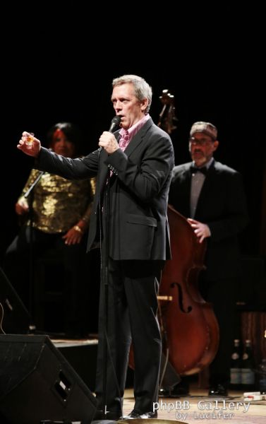 Hugh Laurie & The Copper Bottom Band perform in Milan 2014