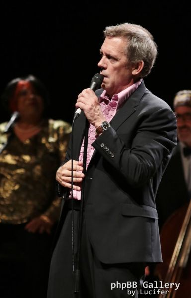 Hugh Laurie & The Copper Bottom Band perform in Milan 2014