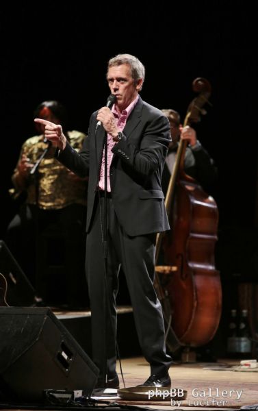 Hugh Laurie & The Copper Bottom Band perform in Milan 2014