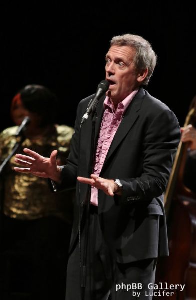 Hugh Laurie & The Copper Bottom Band perform in Milan 2014