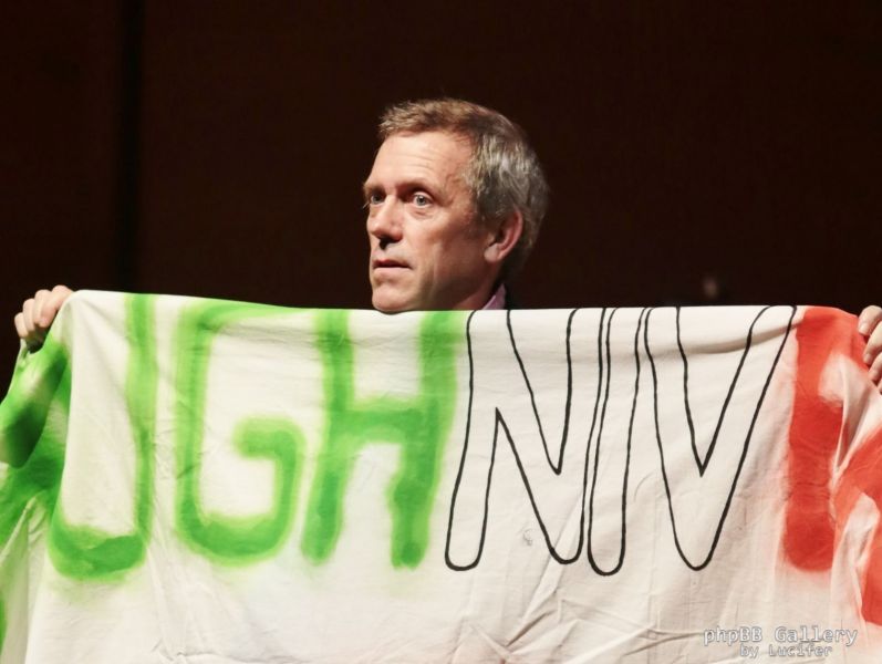 Hugh Laurie & The Copper Bottom Band perform in Milan 2014