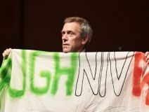Hugh Laurie & The Copper Bottom Band perform in Milan 2014