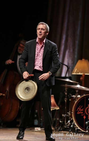 Hugh Laurie & The Copper Bottom Band perform in Milan 2014