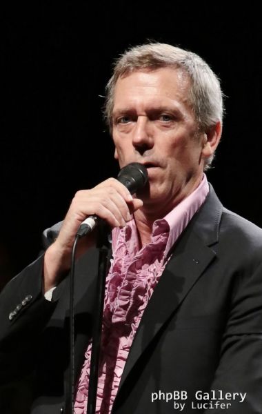 Hugh Laurie & The Copper Bottom Band perform in Milan 2014