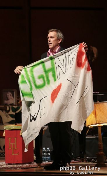 Hugh Laurie & The Copper Bottom Band perform in Milan 2014