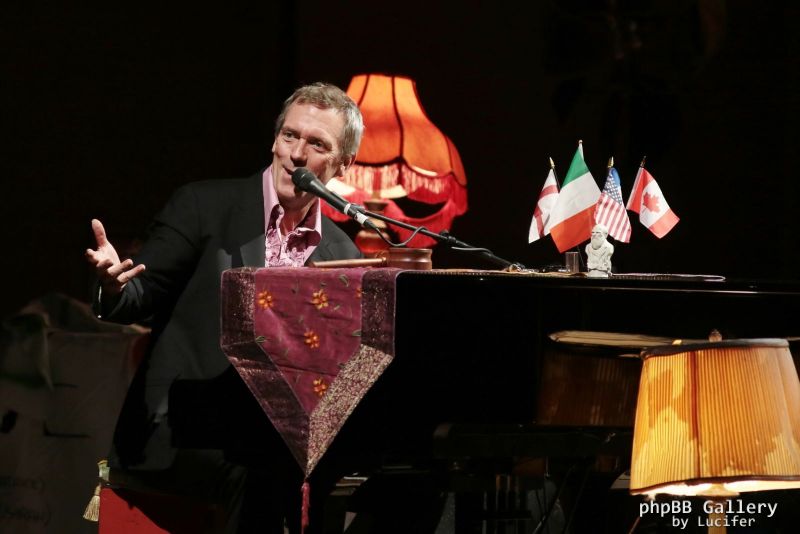 Hugh Laurie & The Copper Bottom Band perform in Milan 2014