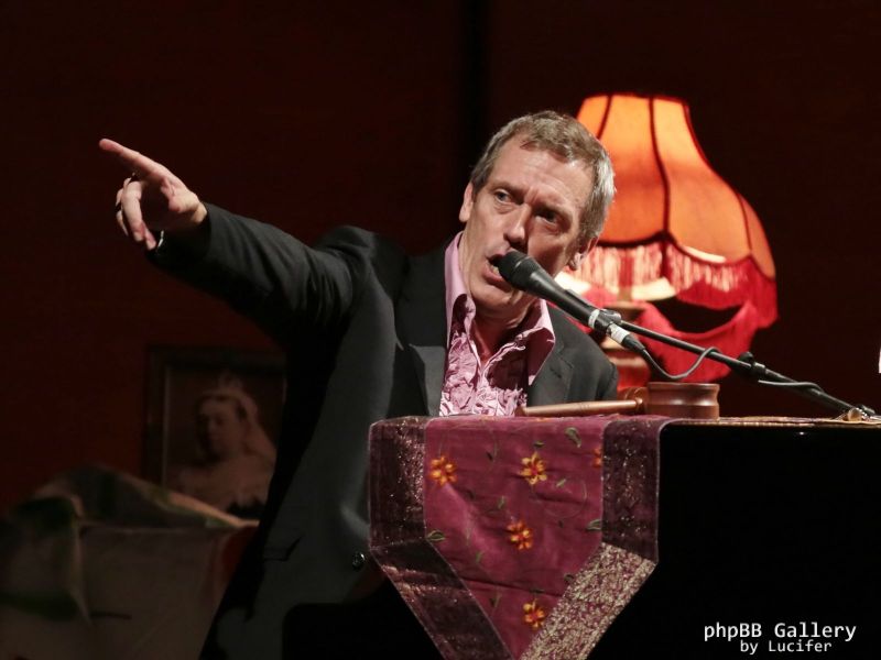 Hugh Laurie & The Copper Bottom Band perform in Milan 2014