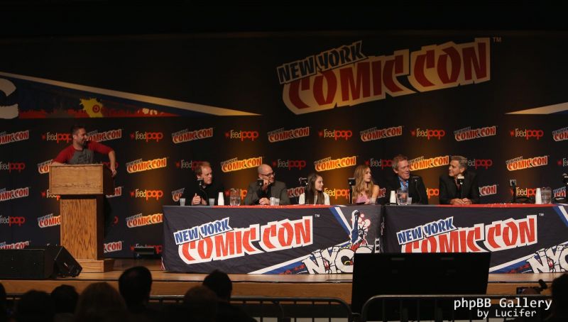 Hugh Laurie & George Clooney - "Tomorrowland" - Comic-Con New York