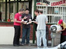 Hugh Laurie - Lunch with Greg Grunberg - 25. November 2006