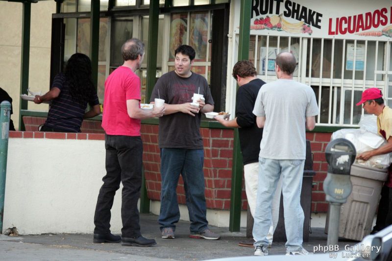 Hugh Laurie - Lunch with Greg Grunberg - 25. November 2006
