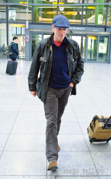Hugh Laurie - London Heathrow Airport, January 19th