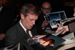 Hugh Laurie - Berlinale 2016 - signing autographs