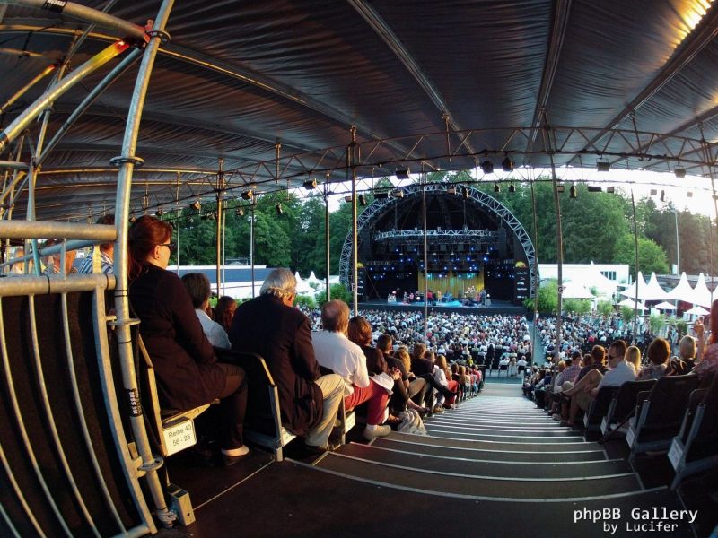 Hugh Laurie - Sunset Festival Zurich 2013
