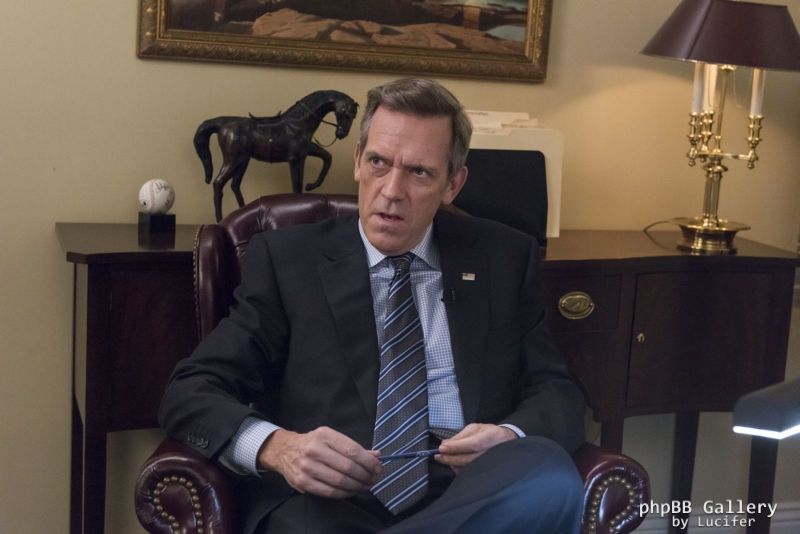 Hugh Laurie - Veep - 5x09 Kissing your sister
