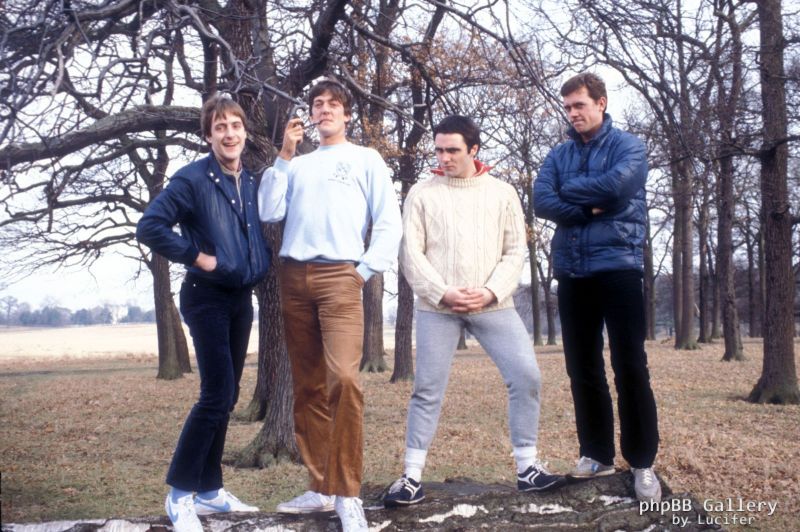Hugh Laurie - The Cambridge Footlighs Revue - 1982