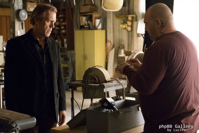 Hugh Laurie - Chance - 1x06 - 'The Unflinching Spark'