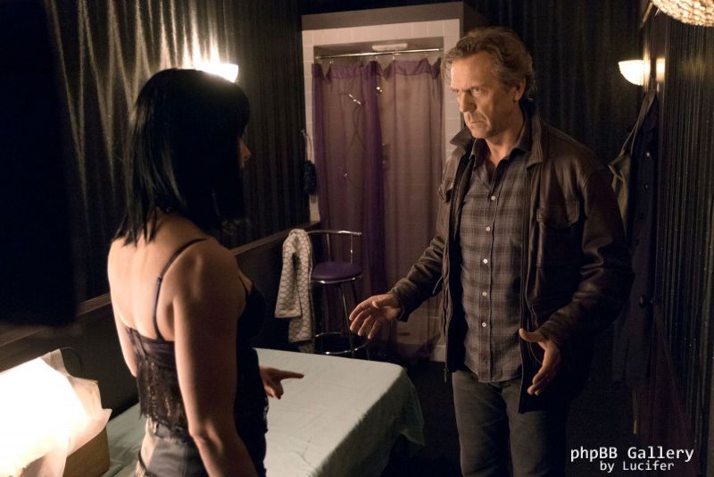 Hugh Laurie - Chance - 1x08 - 'The House of Space and Time'