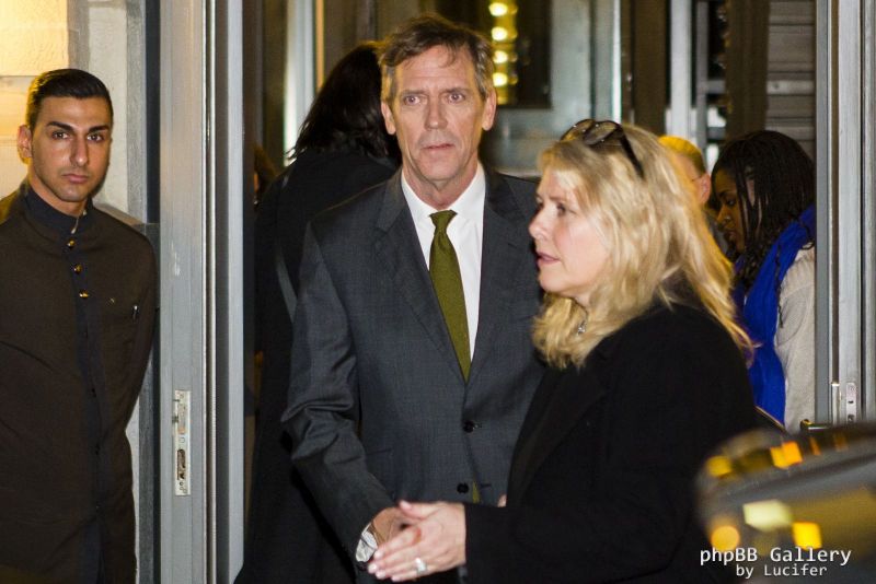 Hugh Laurie - Berlinale 2016 - signing autographs