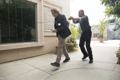 Hugh Laurie - Chance - 2x02 - 'A Very Special Onion'